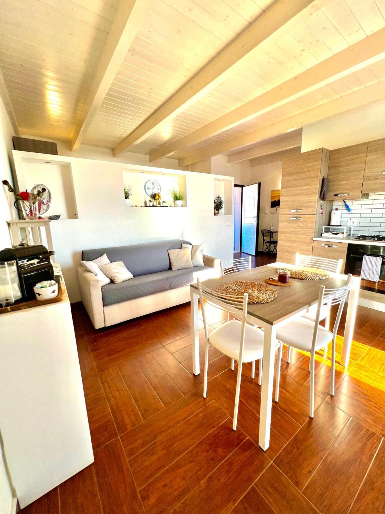 Alba Suite-Rome Airport Fco-Fronte Mare Фиумичино Екстериор снимка
